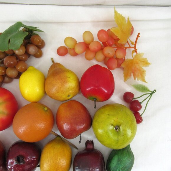 Vintage Faux Artificial Plastic Fruit Lot of 15 Pieces Read Description - Picture 3 of 6